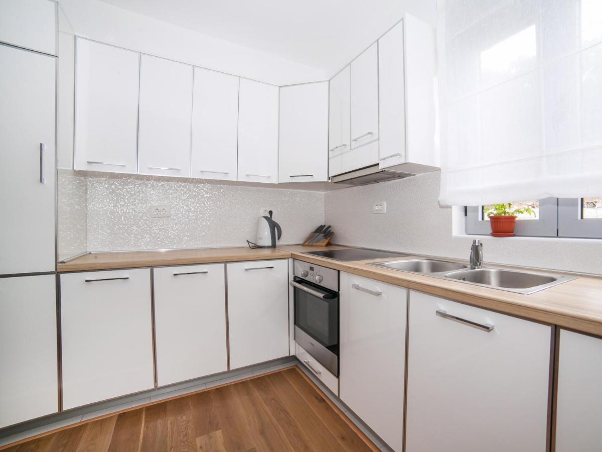 Apartments My Przno Светі-Стефан Екстер'єр фото
