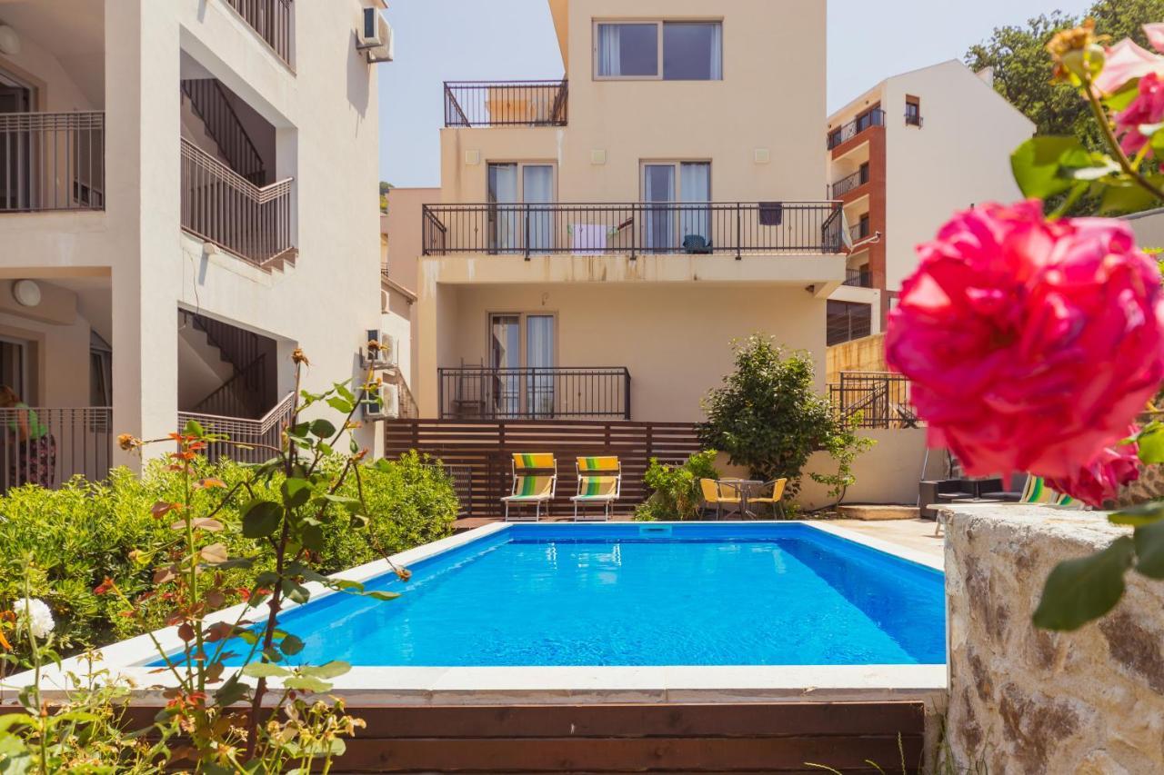 Apartments My Przno Светі-Стефан Екстер'єр фото